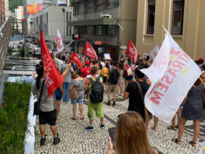 Manifestação do Sintrasem contra reforma da previdência em frente à Câmara Municipal de Florianópolis.